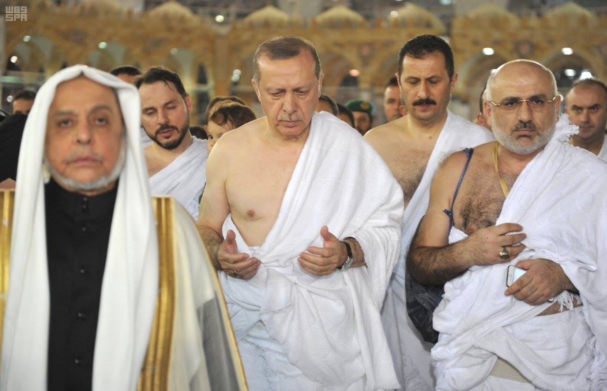 عکس:: اردوغان در لباس احرام