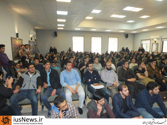 عکس:: استقبال دانشجویان دانشگاه یزد از سخنرانی دکتر رائفی پور