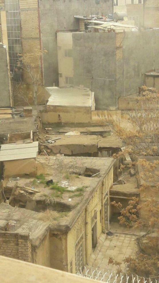 خسارت زلزله به خانه های گِلی مشهد +عکس