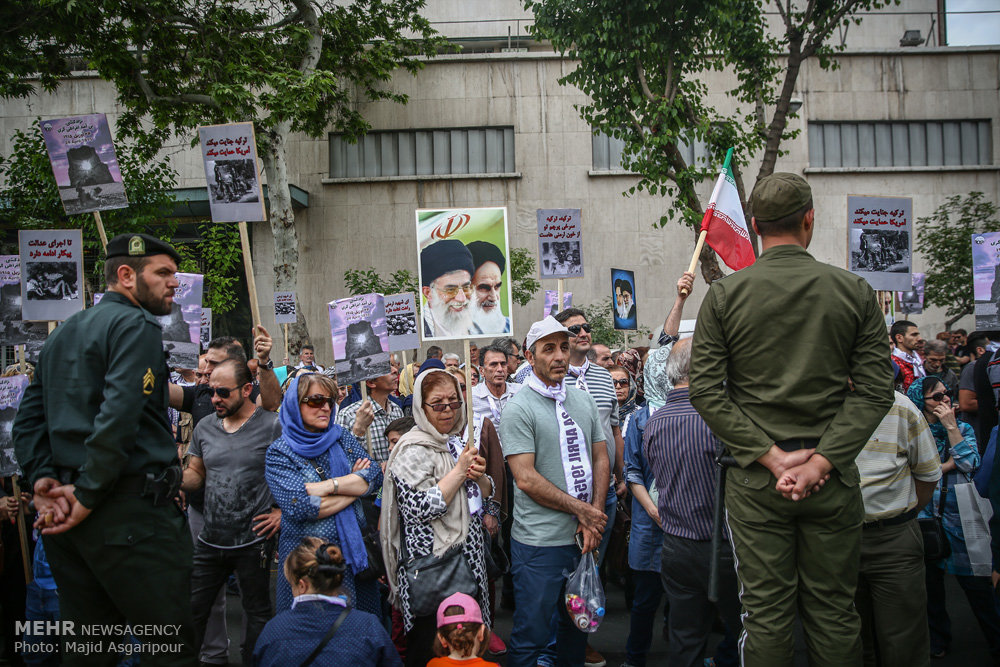 عکس:: حاشیه‌های راهپیمایی امروز ارامنه تهران