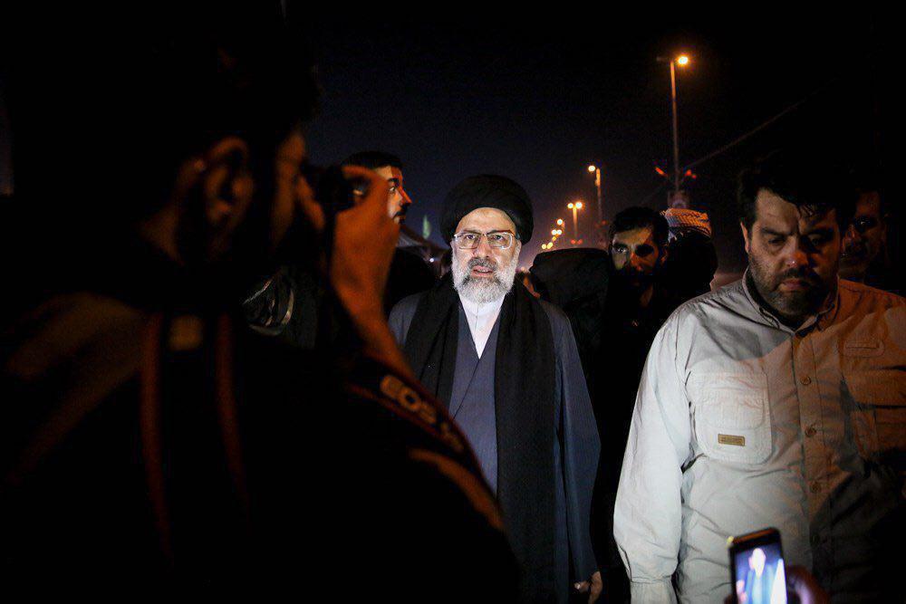 عکس:: حجت الاسلام رئیسی در پیاده‌روی اربعین