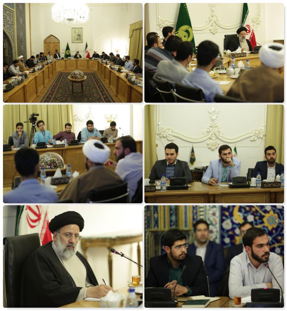دیدار اعضای شورای مرکزی اتحادیه‌های دانشجویی با حجه‌الاسلام رئیسی +عکس