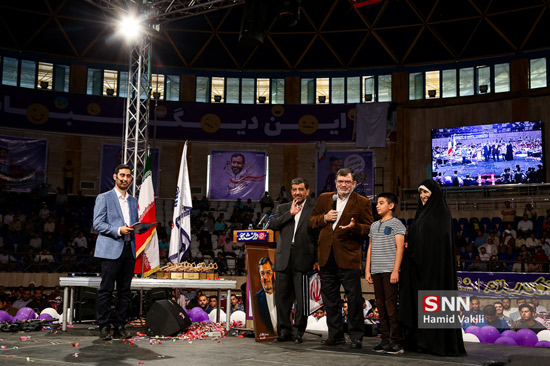 در جشن دکتر سلام چه گذشت؟