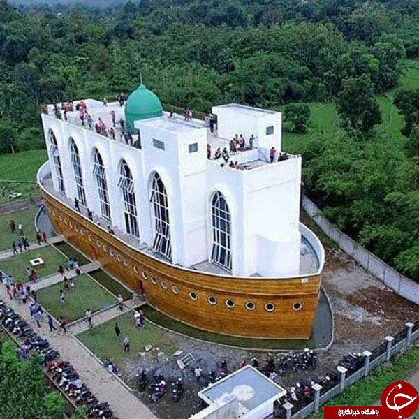 مسجدی به شکل کشتی در اندونزی