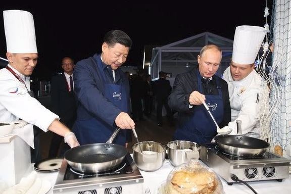 آشپزی پوتین و رئیس جمهور چین