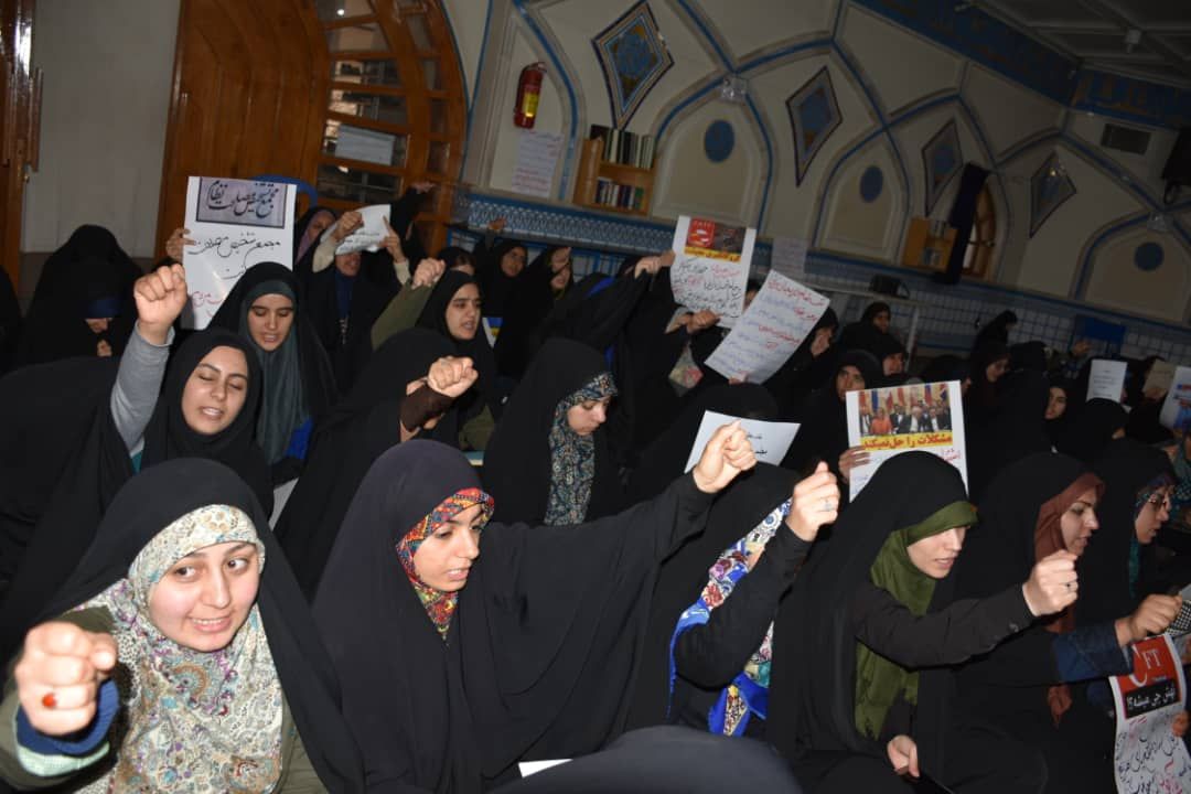 دانشجویان شیرازی در اعتراض به تصویب لوایح FATF تحصن کردند
