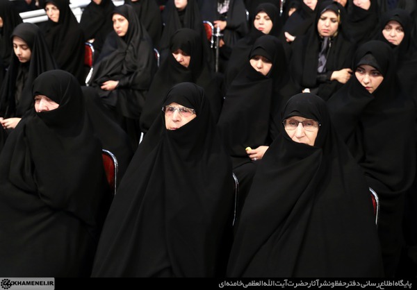 زرنگ‌بازی «ترامپ» مسئولان جمهوری اسلامی را فریب نمی‌دهد/ باید دست مفسدان اقتصادی را برید