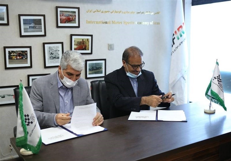 امضای تفاهم نامه سازمان ورزش شهرداری تهران و فدراسیون موتورسواری و اتومبیلرانی 
