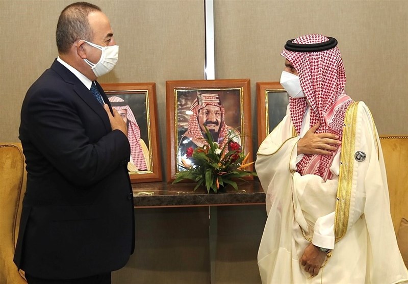 دیدار وزیر خارجه ترکیه با همتای سعودی خود 