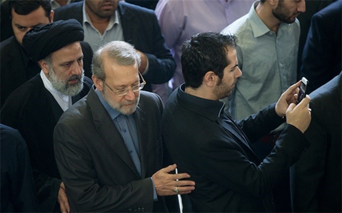 علی لاریجانی؛ از جنگ با خاتمی تا سربازی روحانی