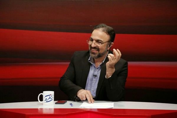 نامزد هیچ گونه انتخاباتی نیستم