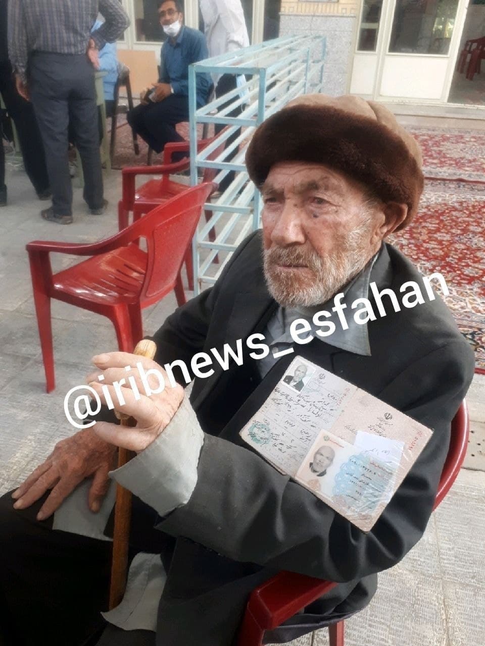 در پای صندوق رای،  پیرمرد ۱۰۱ ساله