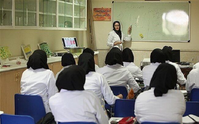 اعتبار بخشی ۲۶ رشته علوم پایه پزشکی در دستور کار قرار گرفت