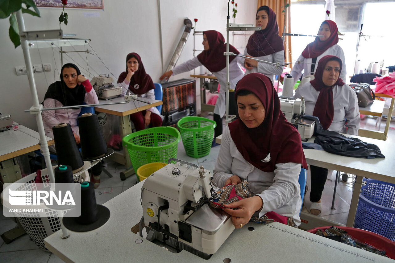 از مشکلات مسکن و تامین داروی زنان سرپرست خانوار تا معضلات زنان مطلقه/ آیا راهکارهای مقعطی موثر است؟