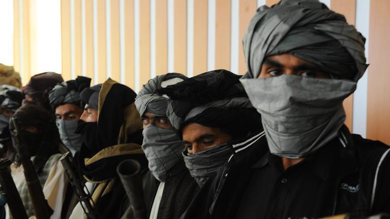 شکل‌گیری ۲ جریان تطهیر طالبان و دفاع از حیثیت جمهوری اسلامی/ تصویر طالبان در ایران سیاه نشان داده شد؟