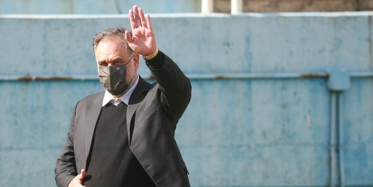 تحویل اموال باشگاه استقلال از مددی به آجورلو