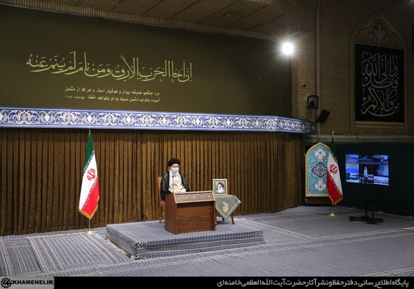 حضور نظامی بیگانگان در منطقه، مایه اختلاف و خسارت است/ نباید اجازه داد ارتشهای بیگانه در منطقه حضور نظامی داشته باشند