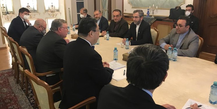برگزاری نشست سه‌جانبه غیررسمی ایران،‌ روسیه و چین در وین