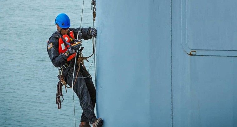 بهترین شرکت برای ارائه خدمات پیچ و رولپلاک نما کدام است؟