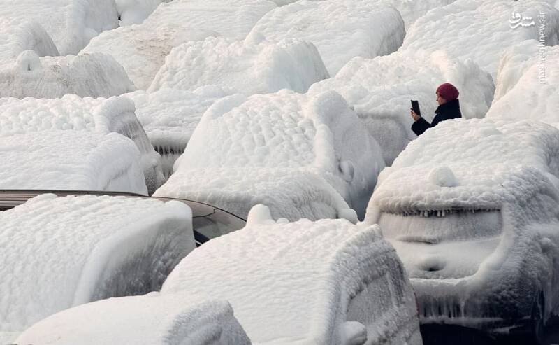 خودروهای یخ زده در روسیه