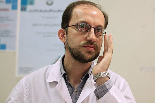 دبیر کمیته کشوری تحقیقات دانشجویی، استاد علوم پزشکی تهران