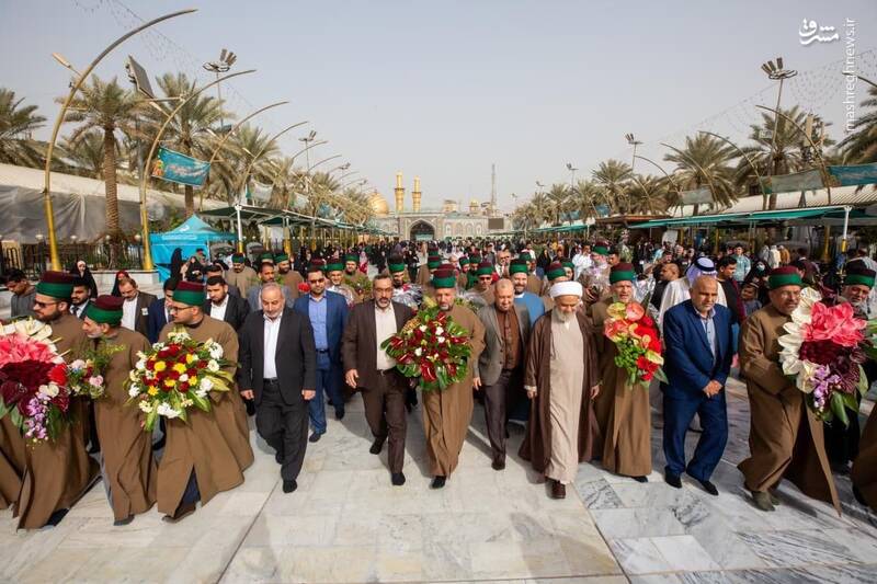 تبریک جالب خادمان حرم مطهر + عکس