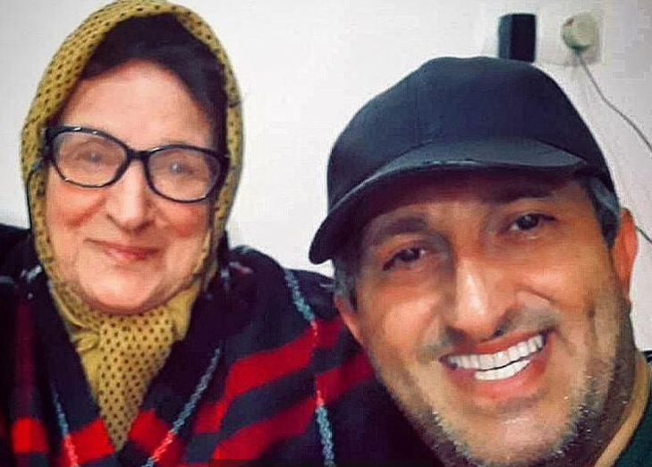 در سوگ مادر نشست  ستاره سینمای ایران