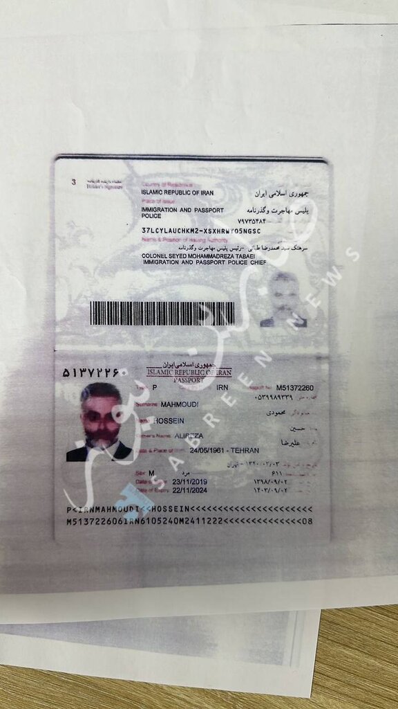 تصاویر پاسپورت شهید سلیمانی با نام مستعار حسین محمودی/  کپی پاسپورت از گاو صندوق چه کسی پیدا شد؟