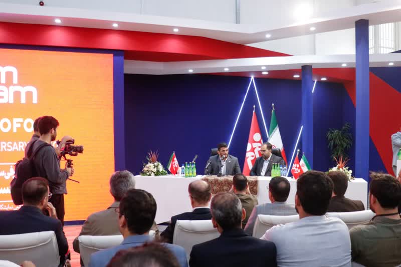 حسن یزدانی سفیر برند زمزم شد