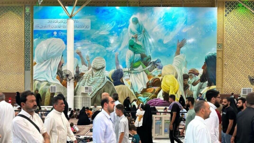 عکس| نقاشی یک ایرانی بر دیوار حرم امیرالمومنین(ع)