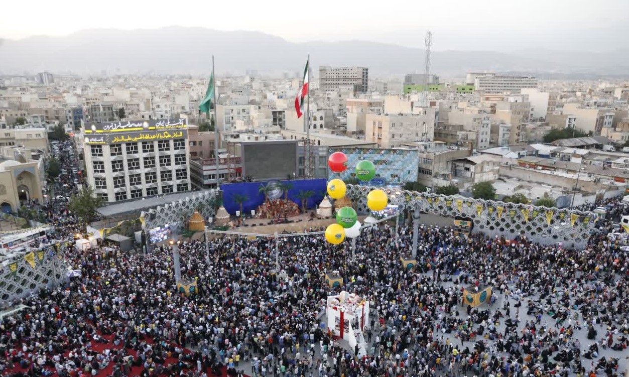 انقلاب ۵۷ ایران در واقع انقلاب دفاع از غدیر و بازگرداندن جامعه بر مدار غدیر بود 