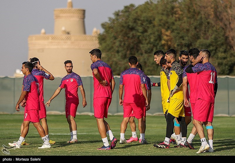  تمرین تیم فوتبال سپاهان قبل از دیدار با الاتحاد 
