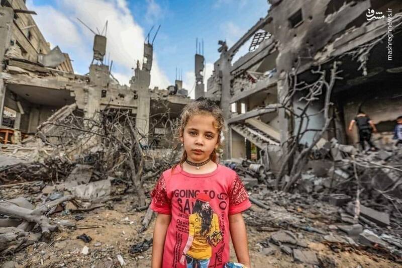  عکس/ زندگی فرشته‌ها در میان آوار