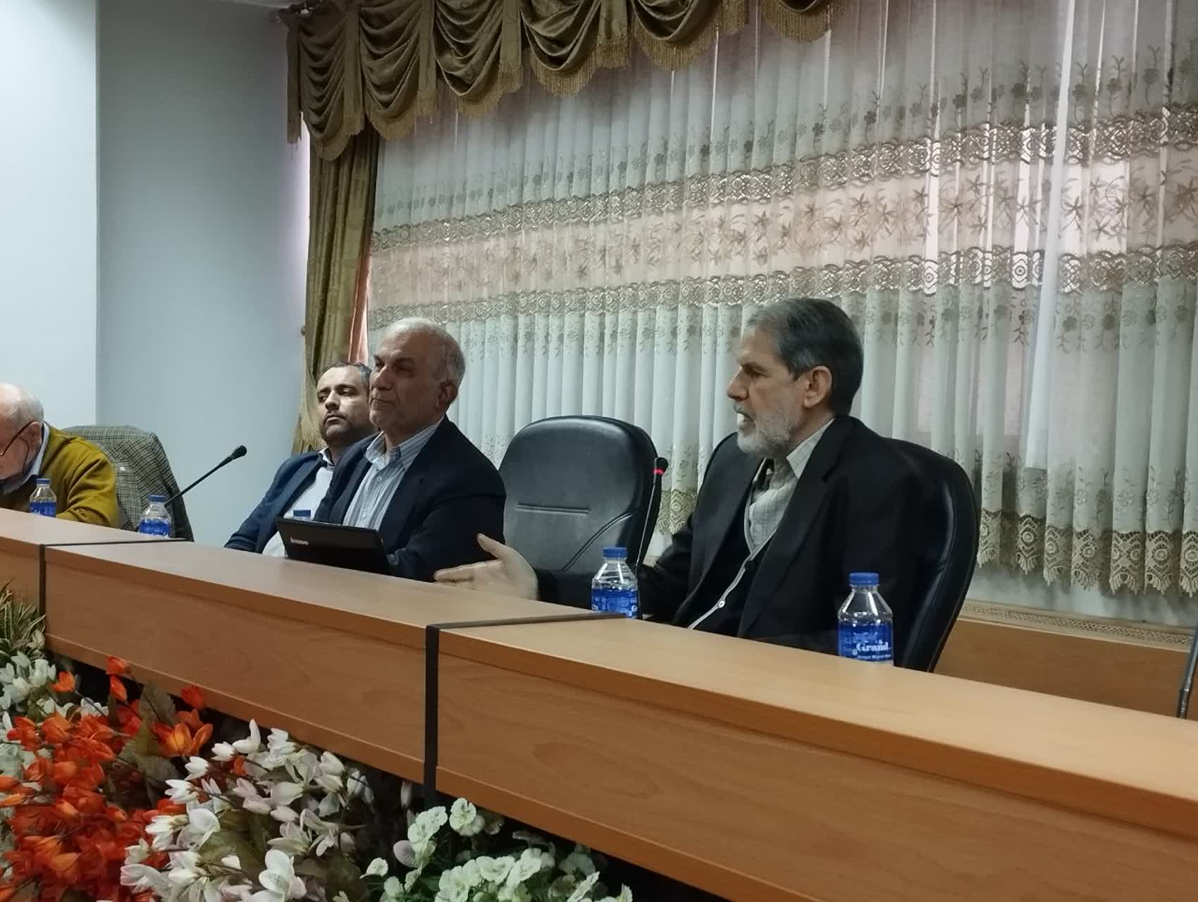 خالص سازی اسم رمزی برای حاکمیت غربگرایان است/ اگر کسی به دنبال مشارکت بالا نباشد، یا جاهل است یا خائن