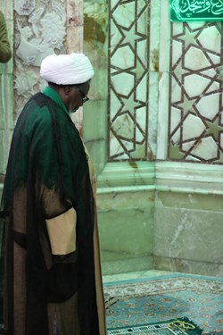حضور شیخ زکزاکی در مسجد جمکران قم