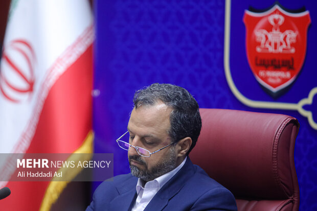 آیین واگذاری مالکیت تیمهای استقلال و پرسپولیس به بخش خصوصی