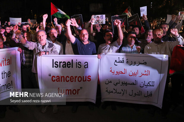 تجمع دانشجویان در همبستگی با دانشجویان آمریکایی حامی فلسطین