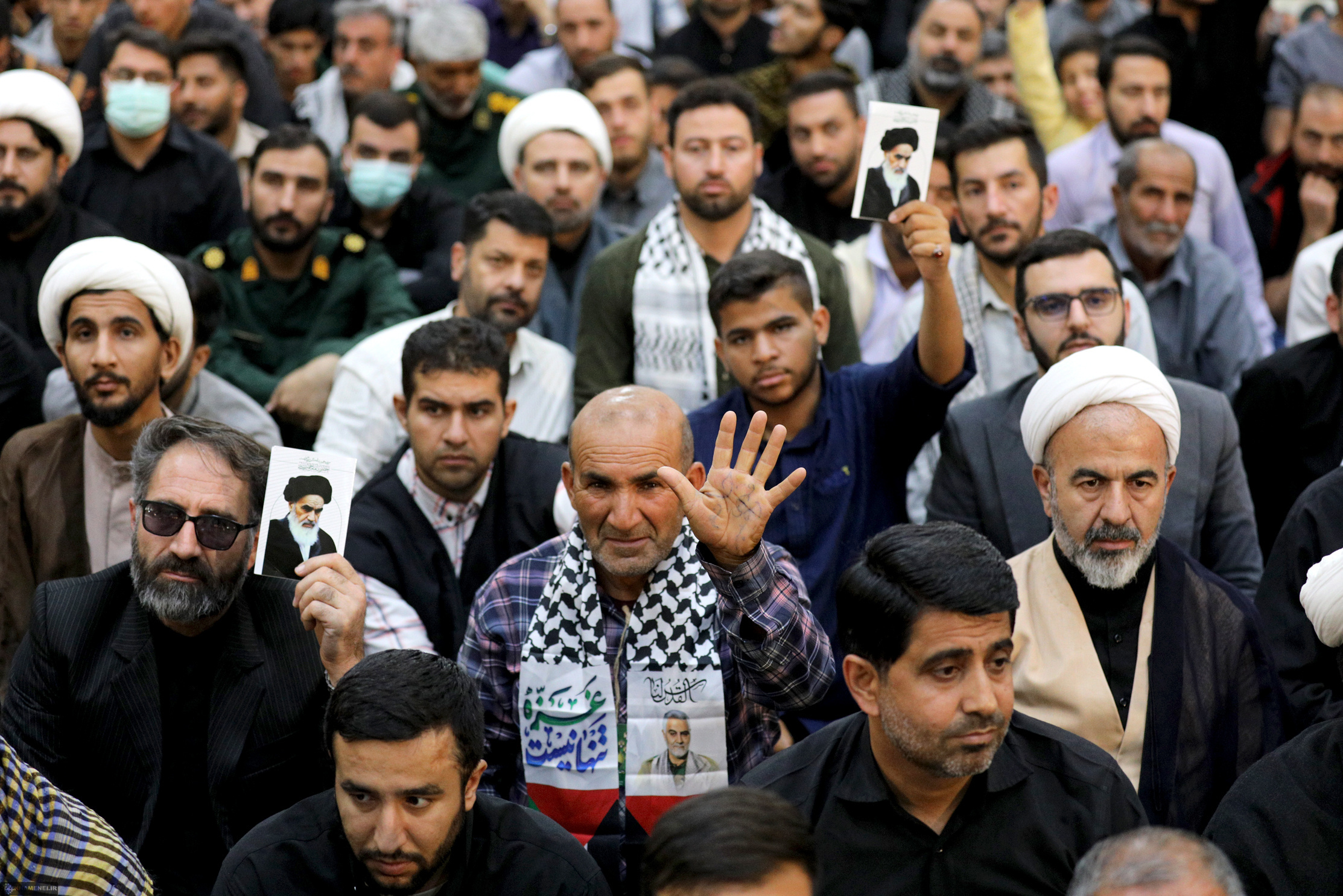 رهبر انقلاب: پیش‌بینی امام درباره آینده فلسطین در حال تحقق است/ دلم برای رئیسی سوخت؛ در زمان حیاتش حاضر نبودند یک کلام از او تمجید کنند