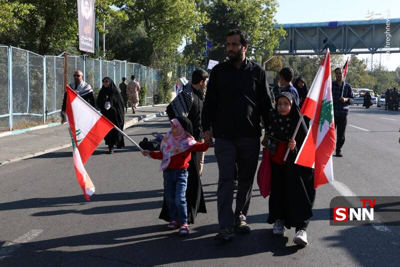  عکس/ سیل جمعیت مومنان در راه مصلای تهران برای اقامه نمازجمعه