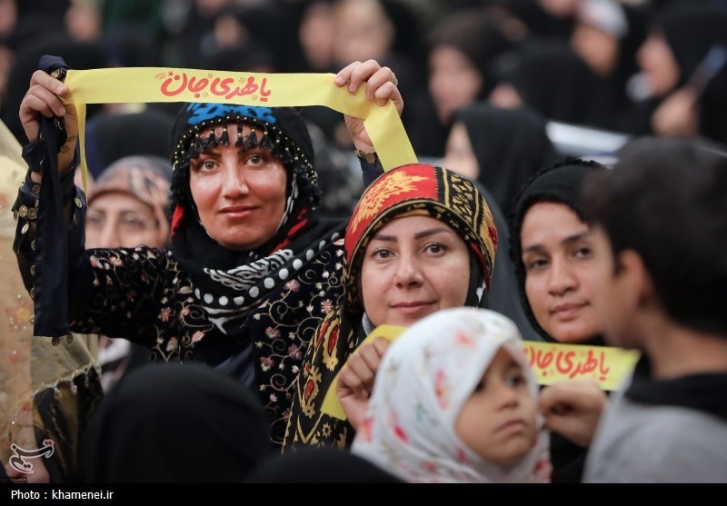 دیدار هزاران نفر از زنان و دختران با رهبر انقلاب