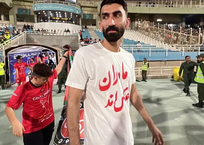 جام قهرمانی لیگ برتر به تراکتور اهدا شد