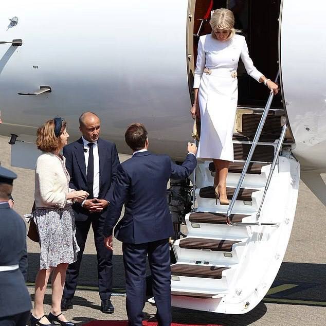 تحقیر دوباره «ماکرون» توسط همسرش سوژه رسانهها شد+تصاویر