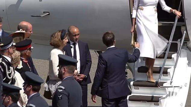 تحقیر دوباره «ماکرون» توسط همسرش سوژه رسانهها شد+تصاویر