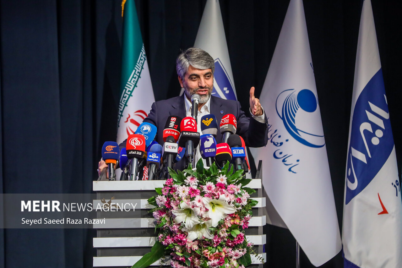 ۳ ماهواره ایرانی با پرتابگر سایوز به فضا پرتاب شدند