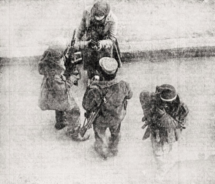 تصاویر ماندگار از نقش زنان در پیروزی انقلاب